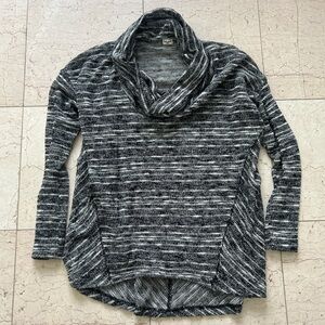 Splendid cowlneck sweater